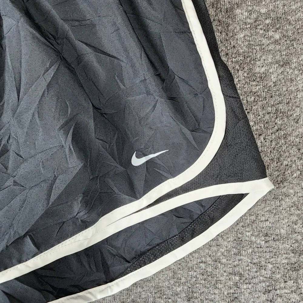 Nike Shorts Womens M Dri-FIT Black White Contrast Trim Athletic Running GOOD